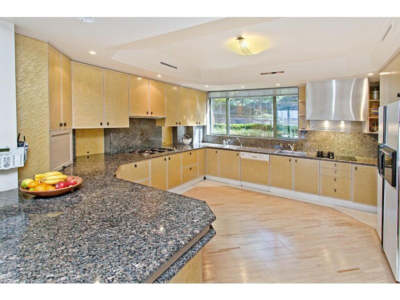 1 Emerstan Drive, Castle Cove NSW 2069