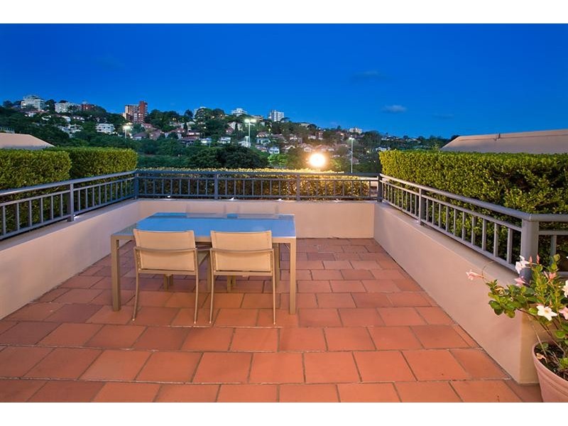 2/22 Bent Street, Neutral Bay NSW 2089