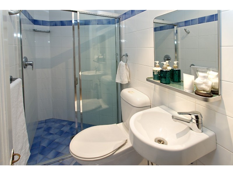 2/19 Holbrook Ave, Kirribilli NSW 2061