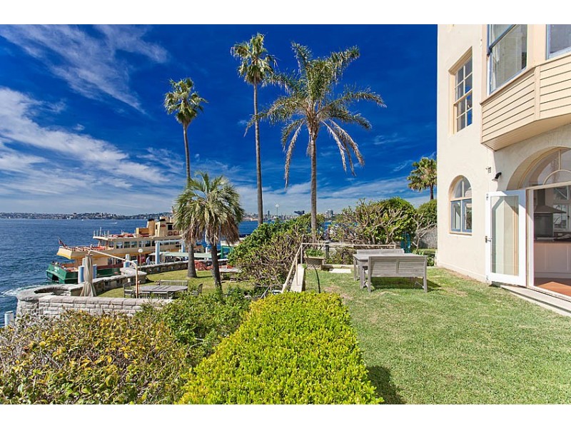 2/19 Holbrook Ave, Kirribilli NSW 2061