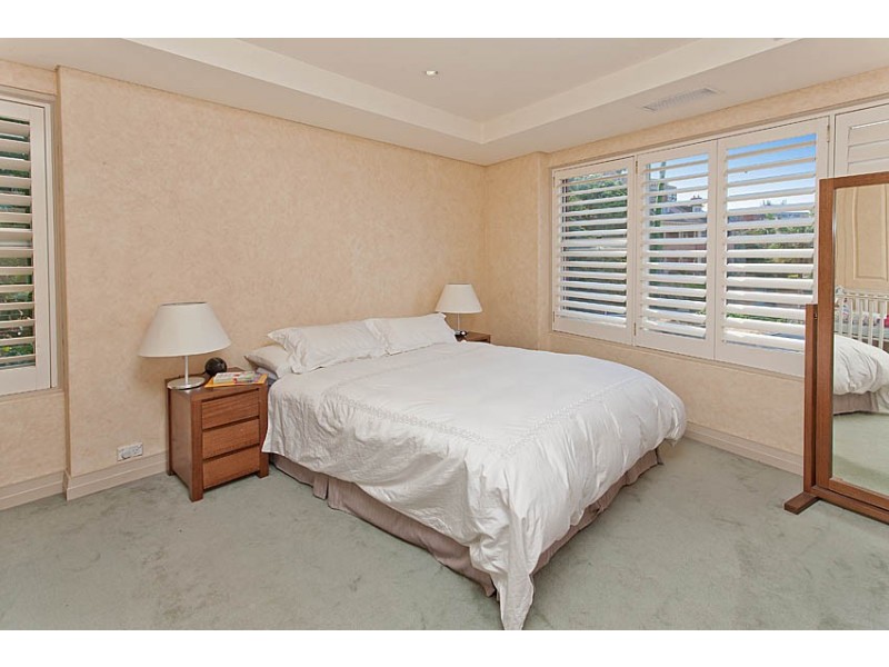 34/3 Plunkett Street, Kirribilli NSW 2061