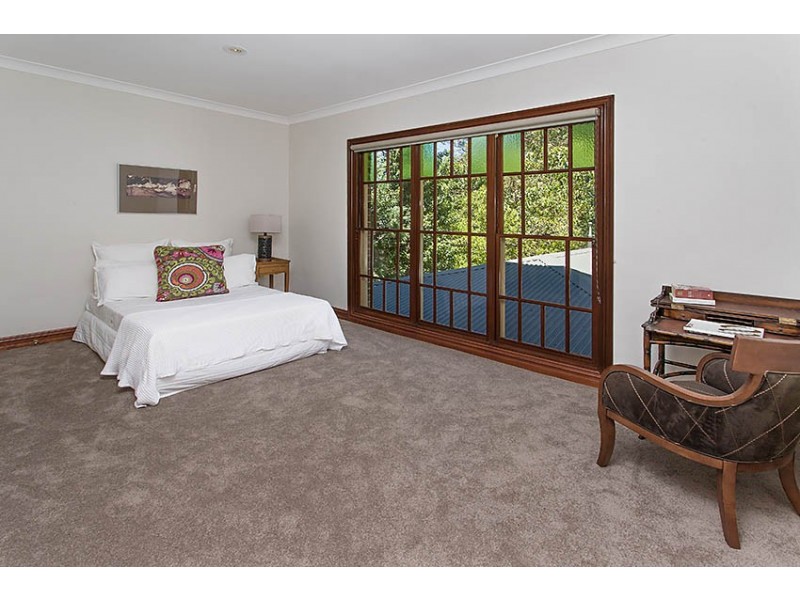 102 Burns Road, Wahroonga NSW 2076