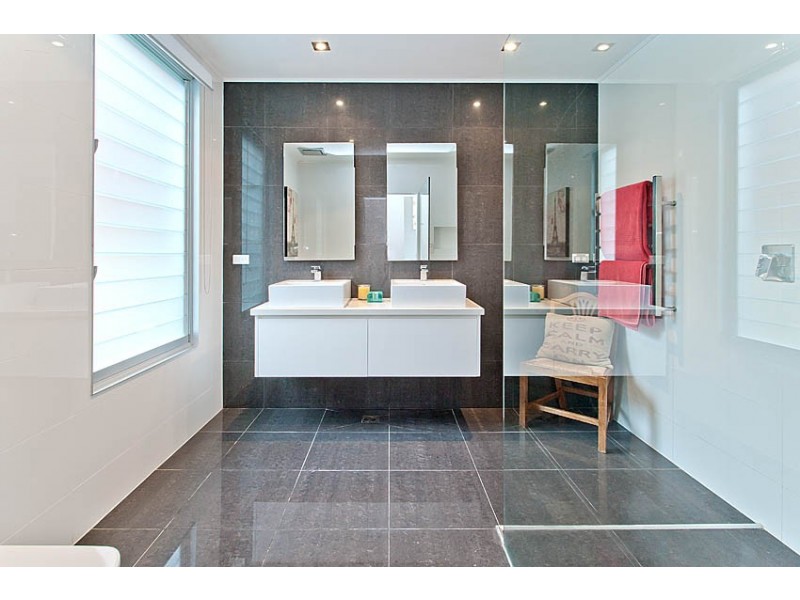 70 Ben Boyd Road, Neutral Bay NSW 2089