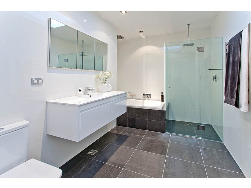 70 Ben Boyd Road, Neutral Bay NSW 2089