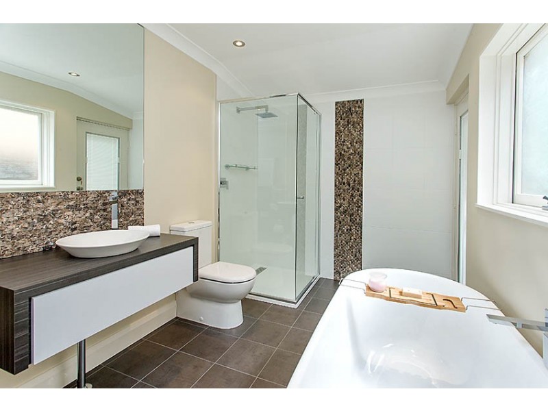 19 Otaki Place, St Ives Chase NSW 2075