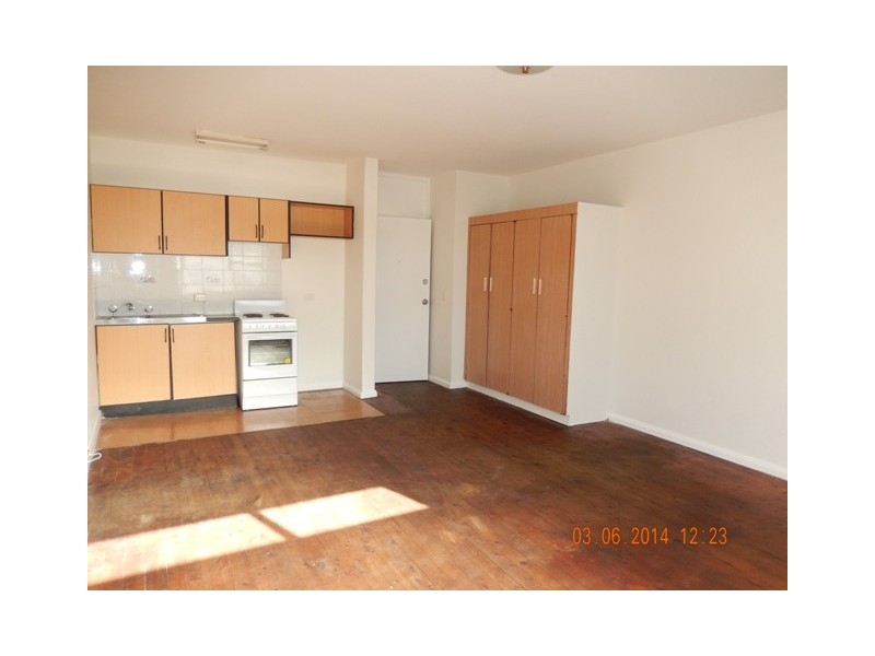 2/13 Grafton Crescent, Dee Why NSW 2099