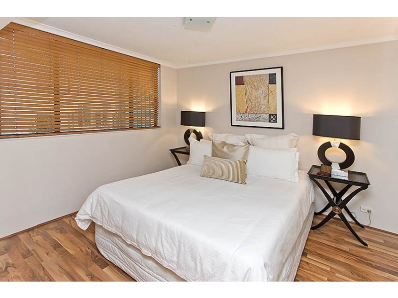 33/44-50 Bent Street (enter from Bent St or Winter Ave), Neutral Bay NSW 2089