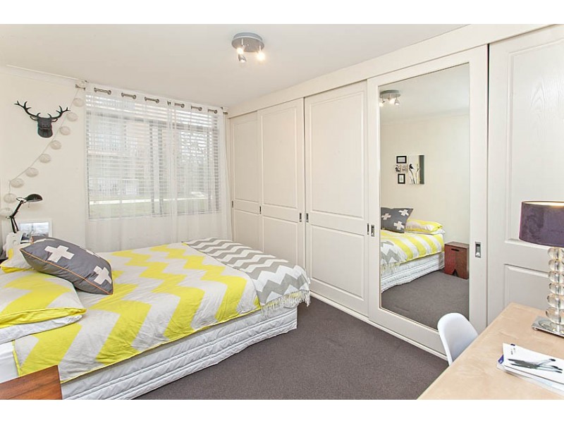 2/11-15 Ben Boyd Road (enter via Aubin St), Neutral Bay NSW 2089