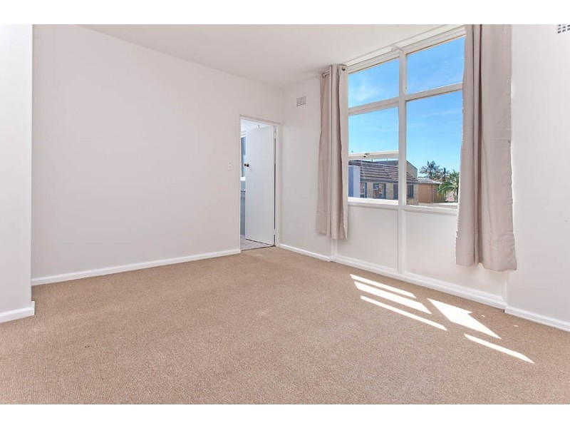 2/2 Harland Street, Fairlight NSW 2094