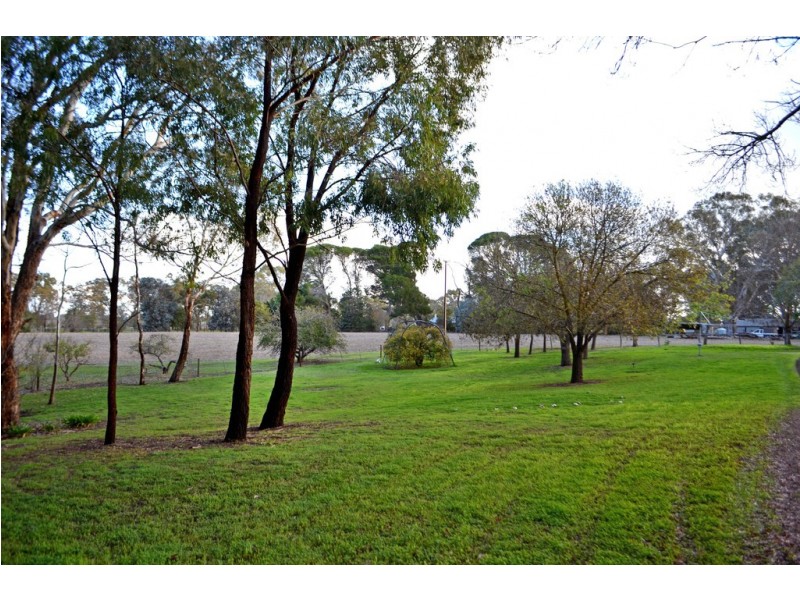 6638 Frances Road, Kybybolite SA 5262