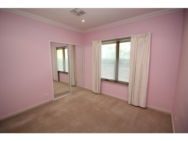 1 Thornbill Crescent, Naracoorte SA 5271