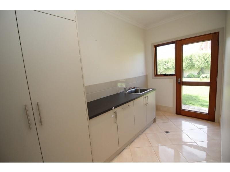 1 Thornbill Crescent, Naracoorte SA 5271