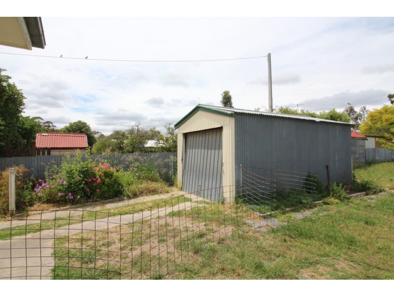 16 Ash Grove, Lucindale SA 5272