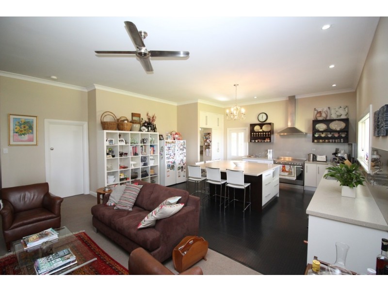 260 Crinogle Road, Frances SA 5262