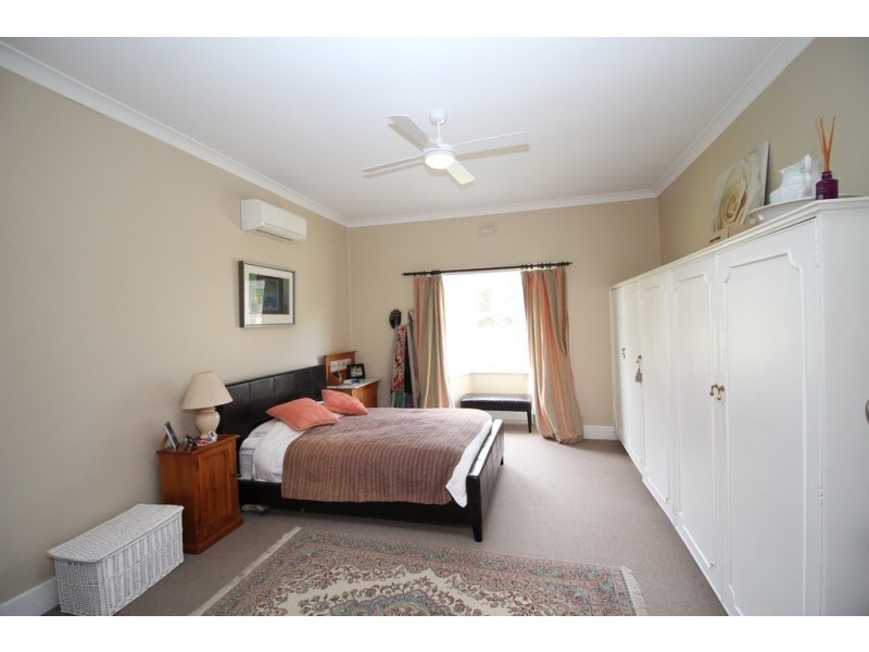 260 Crinogle Road, Frances SA 5262