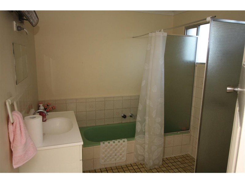 12 Ash Grove, Lucindale SA 5272