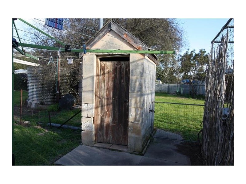 12 Ash Grove, Lucindale SA 5272