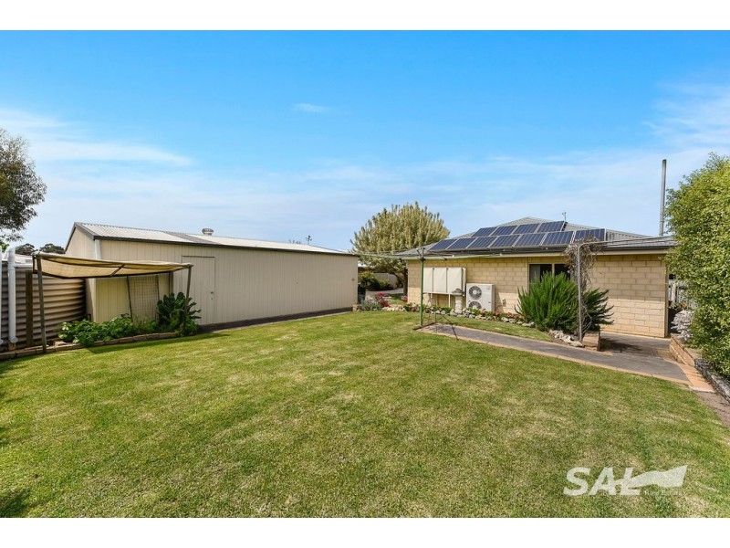 5 Field Avenue, Naracoorte SA 5271