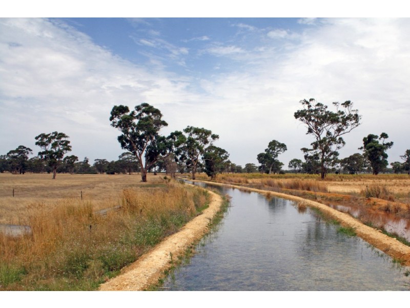 19 Hills Road, Padthaway SA 5271