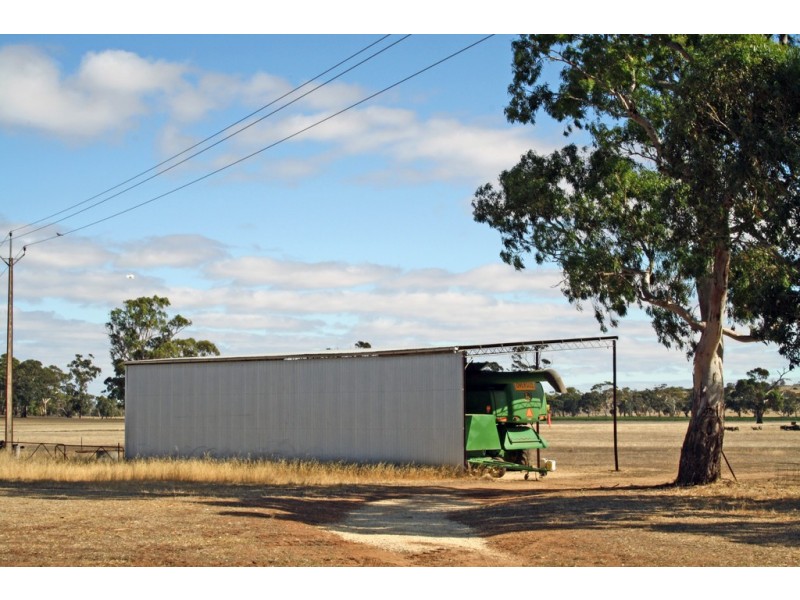 19 Hills Road, Padthaway SA 5271