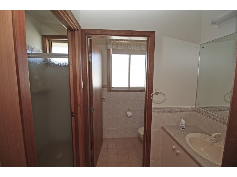 24 Cedar Avenue, Naracoorte SA 5271