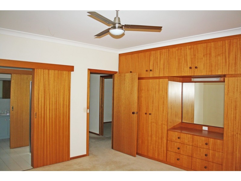 13 Plane Street, Lucindale SA 5272