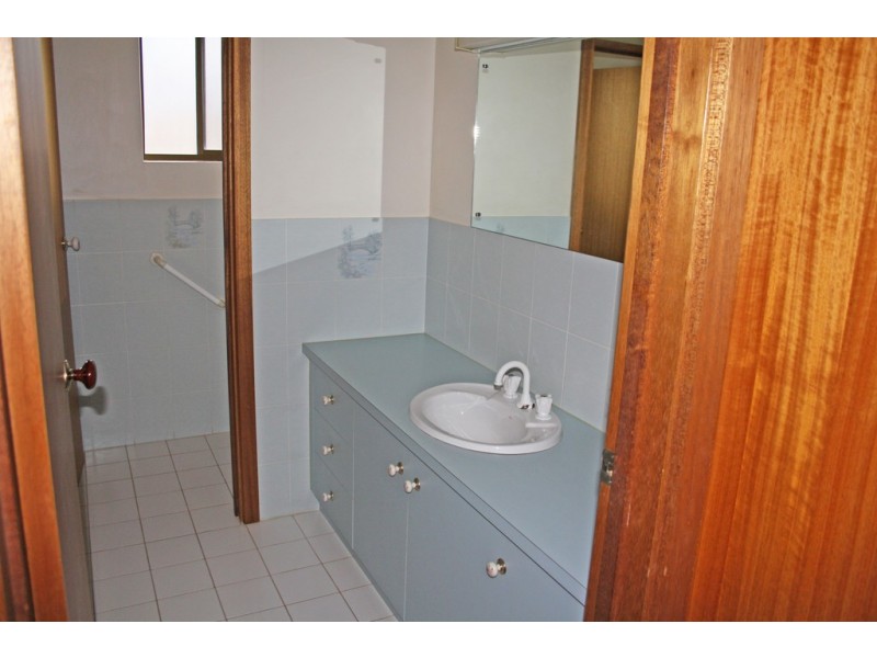 13 Plane Street, Lucindale SA 5272