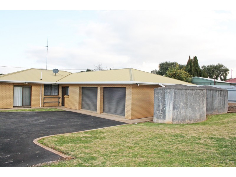 13 Plane Street, Lucindale SA 5272