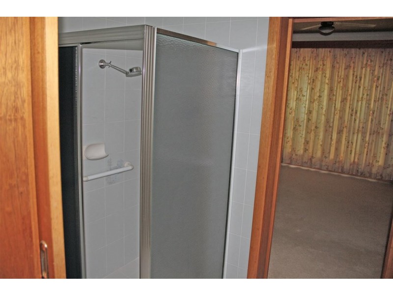 13 Plane Street, Lucindale SA 5272