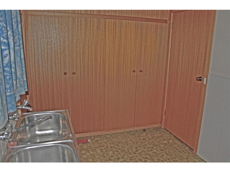 13 Plane Street, Lucindale SA 5272