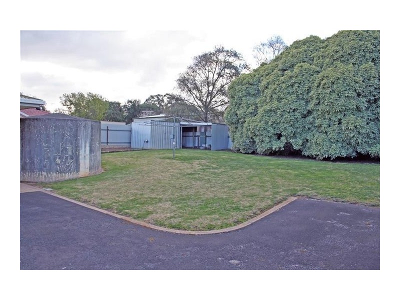 13 Plane Street, Lucindale SA 5272