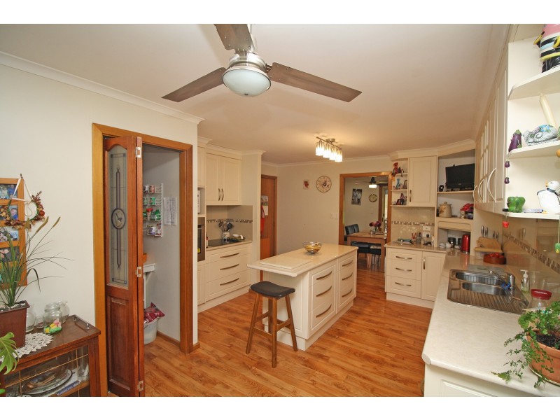 33 Wilkins Road, Naracoorte SA 5271