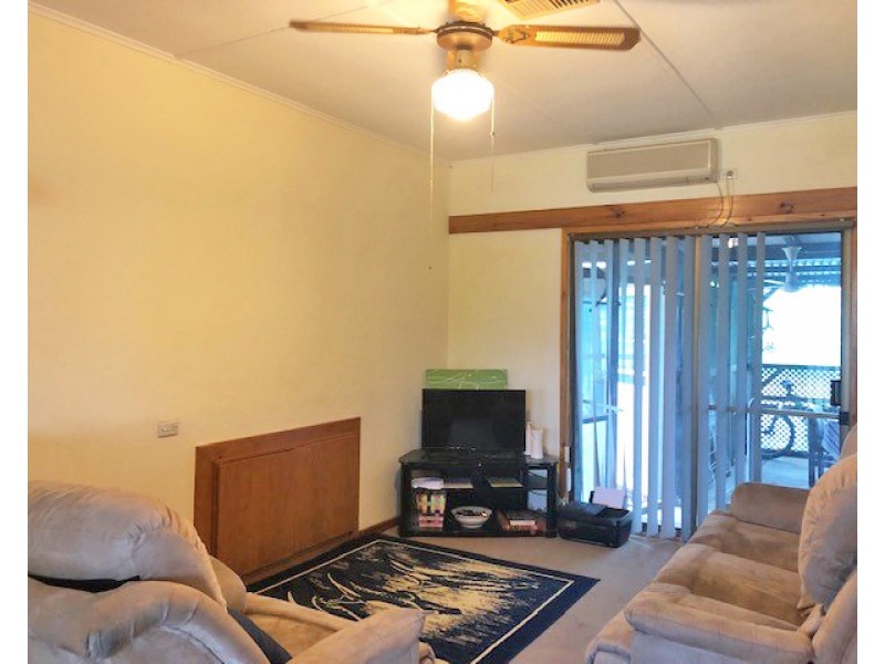 14 Sixth Avenue, Naracoorte SA 5271