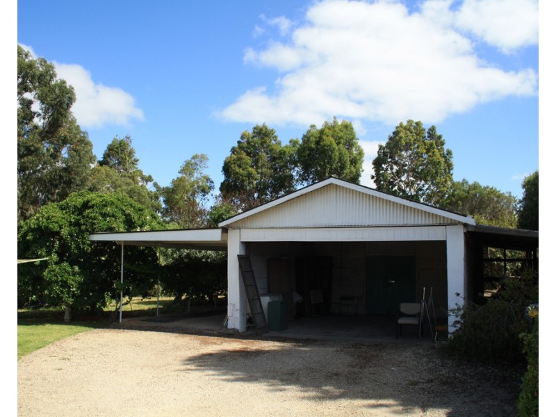 11 Lochiel Avenue, Naracoorte SA 5271