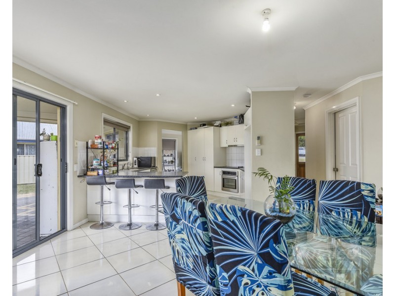 116 Cedar Avenue, Naracoorte SA 5271