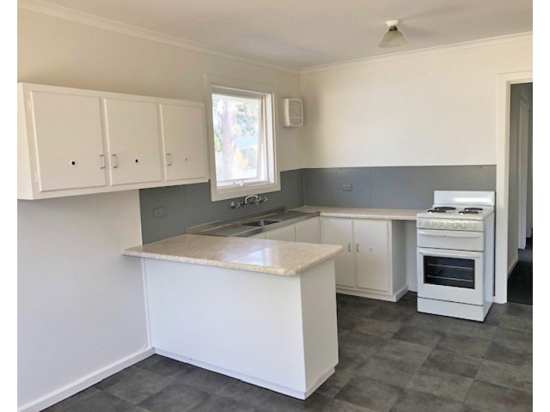 2 Charles Street, Naracoorte SA 5271