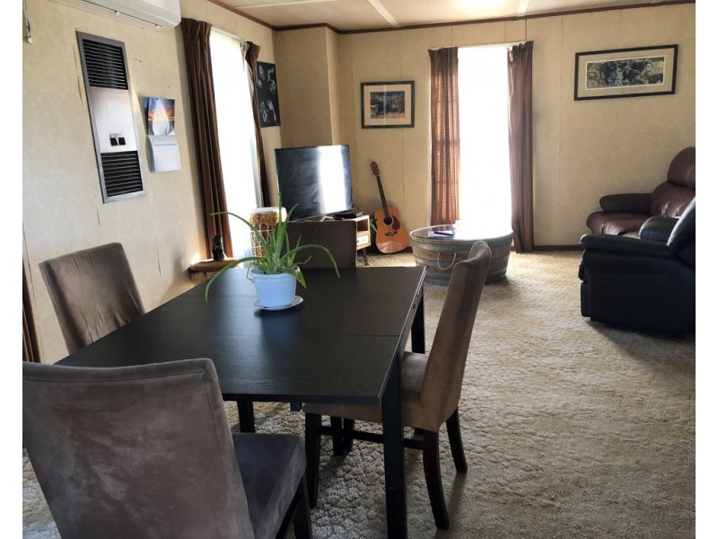 10037 Riddoch Highway, Naracoorte SA 5271