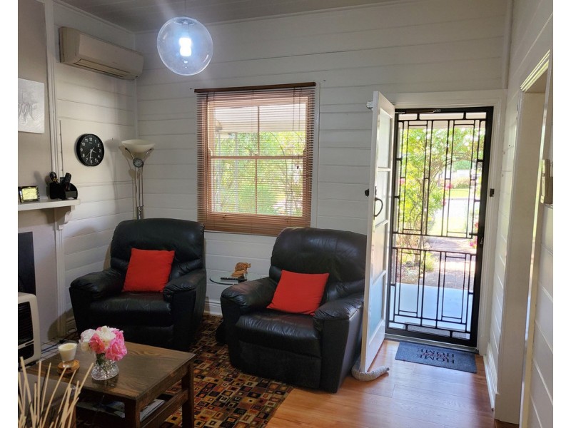 22 Freeling Street, Naracoorte SA 5271