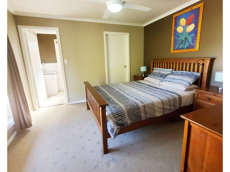 80 Rotary Avenue, Naracoorte SA 5271