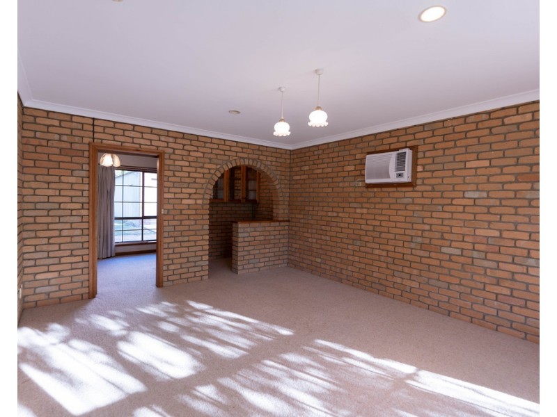 15 Dartmoor Close, Naracoorte SA 5271