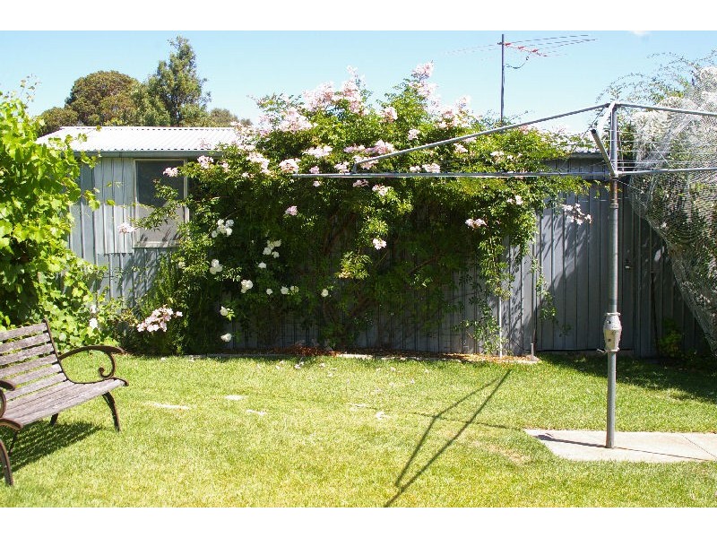 6 Wardle Crescent, Naracoorte SA 5271