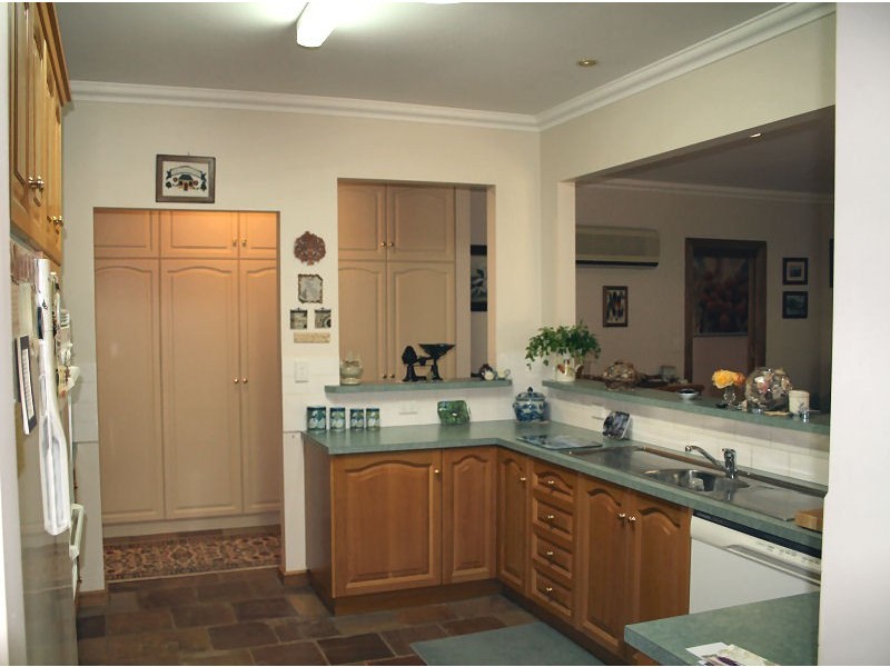 Bakers Range Road, Lucindale SA 5272