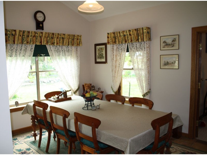 Bakers Range Road, Lucindale SA 5272