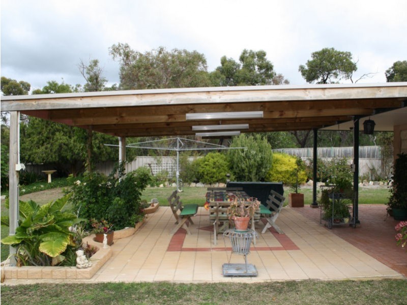 Bakers Range Road, Lucindale SA 5272