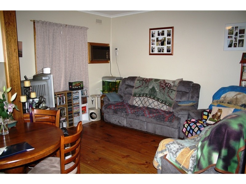 8 Sixth Avenue, Naracoorte SA 5271