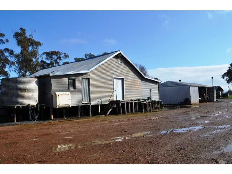 ‘Como and Byfield’, Balmoral VIC 3407