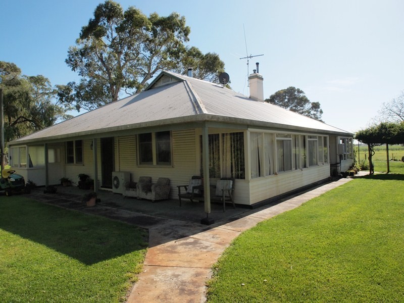‘Koniak Estate’, Greenways via, Lucindale SA 5272
