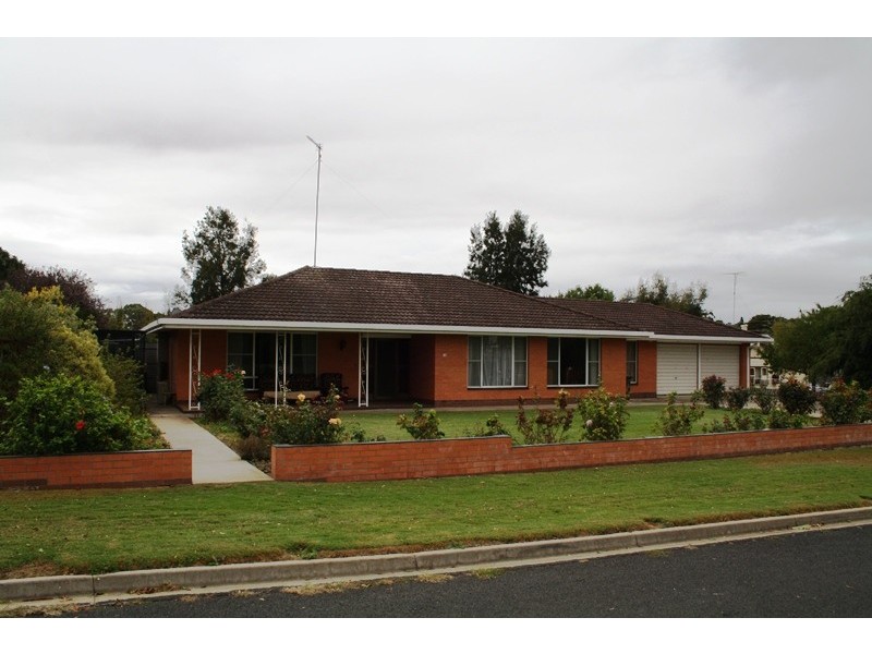 15 Field Avenue, Naracoorte SA 5271