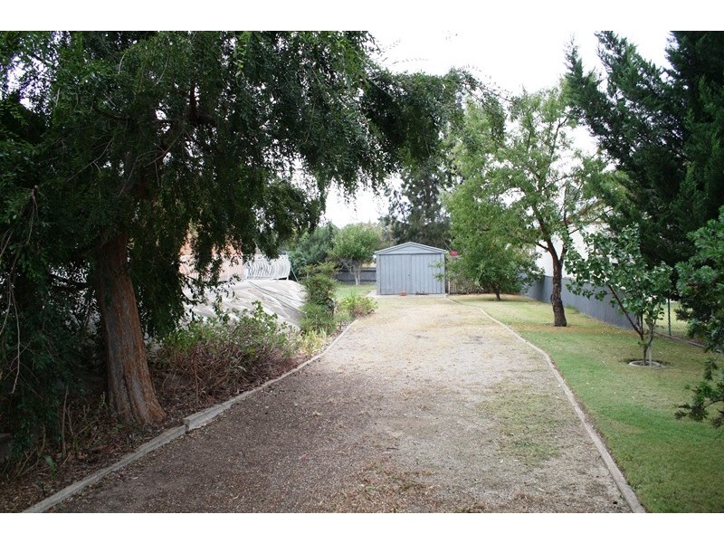 15 Field Avenue, Naracoorte SA 5271