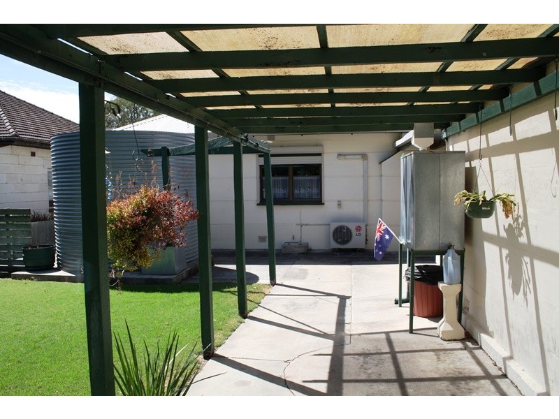 16 McLay Street, Naracoorte SA 5271